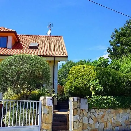 Casa Castillo Noja 3 Bedroom With Private Garden Castillo (Cantabria)